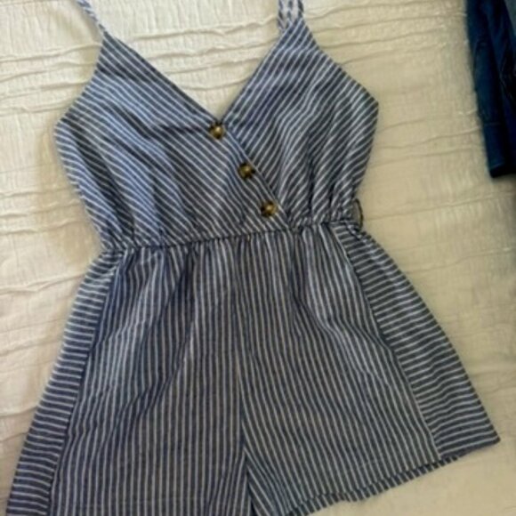 Purple Snow Striped Romper w/ Belt - Picture 2 of 6